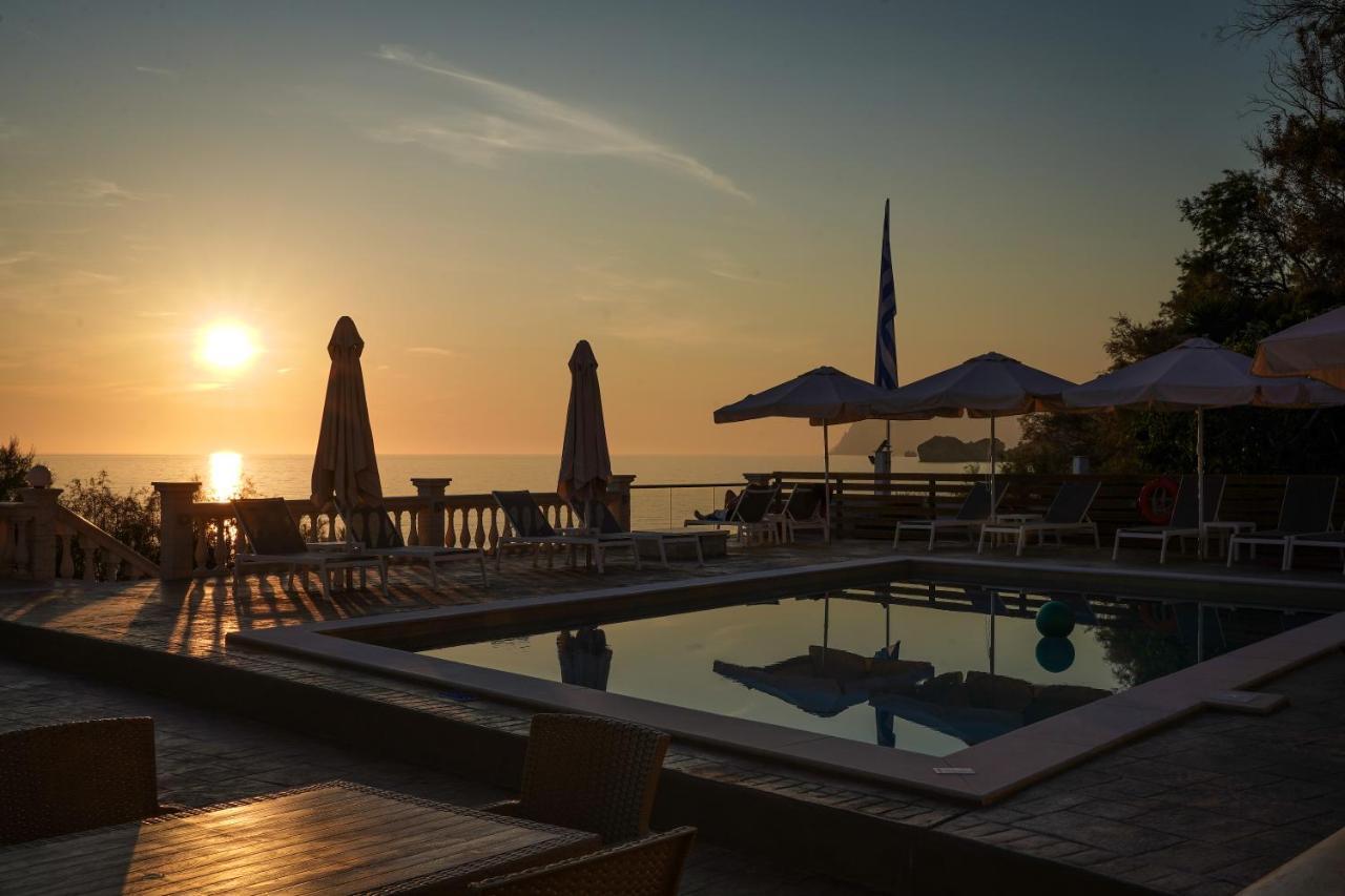 Kostas Beach Apartments Agios Gordios  Buitenkant foto