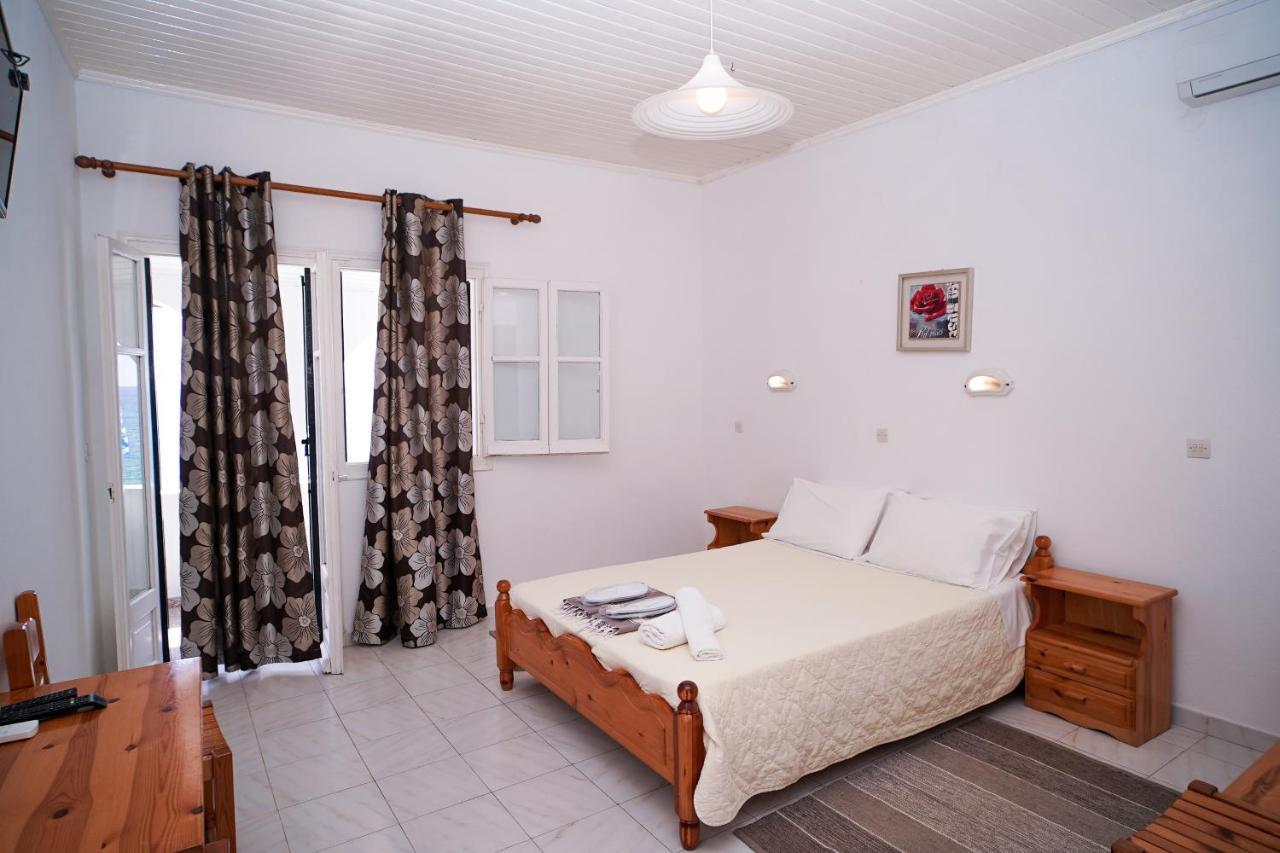 Kostas Beach Apartments Agios Gordios  Buitenkant foto