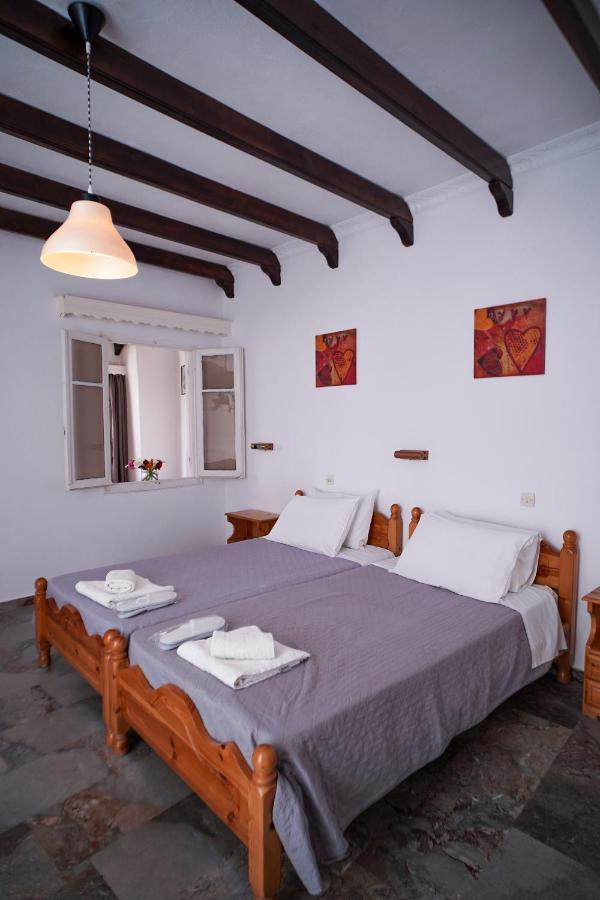 Kostas Beach Apartments Agios Gordios  Buitenkant foto