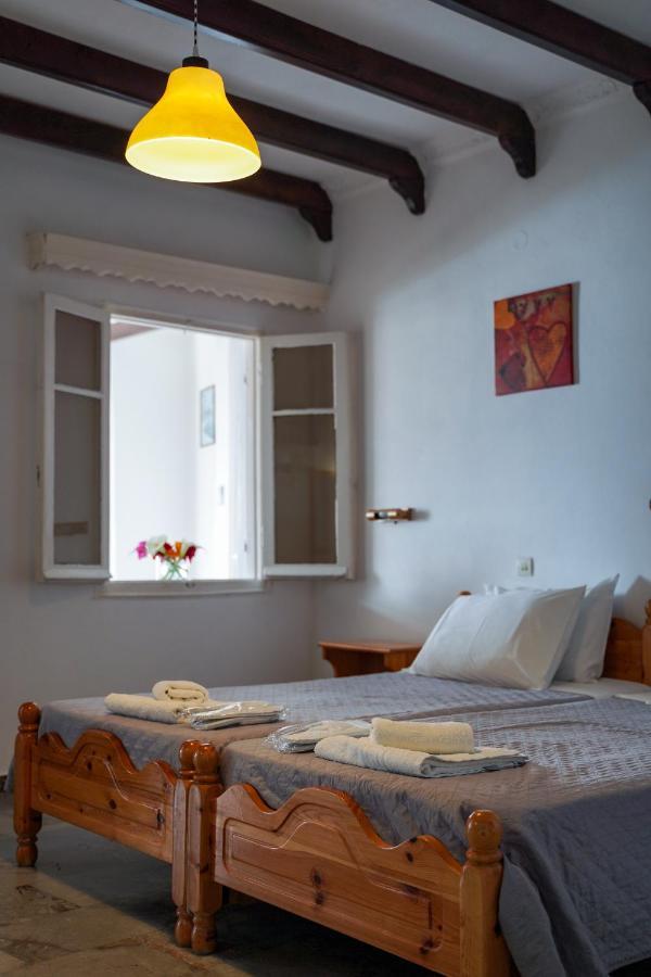 Kostas Beach Apartments Agios Gordios  Buitenkant foto