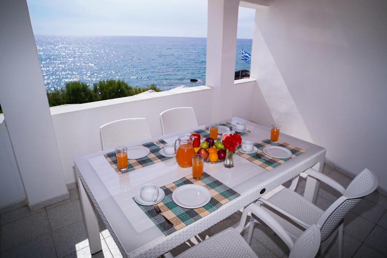 Kostas Beach Apartments Agios Gordios  Buitenkant foto