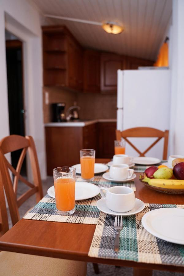 Kostas Beach Apartments Agios Gordios  Buitenkant foto