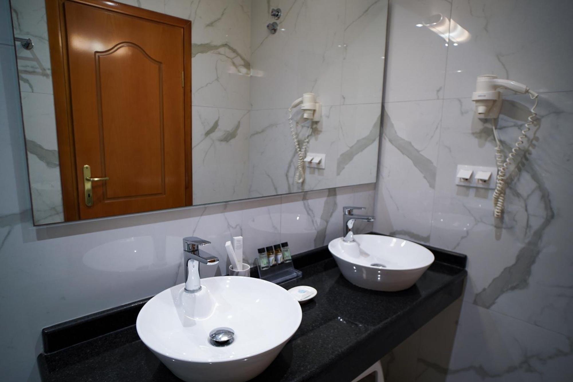 Kostas Beach Apartments Agios Gordios  Buitenkant foto