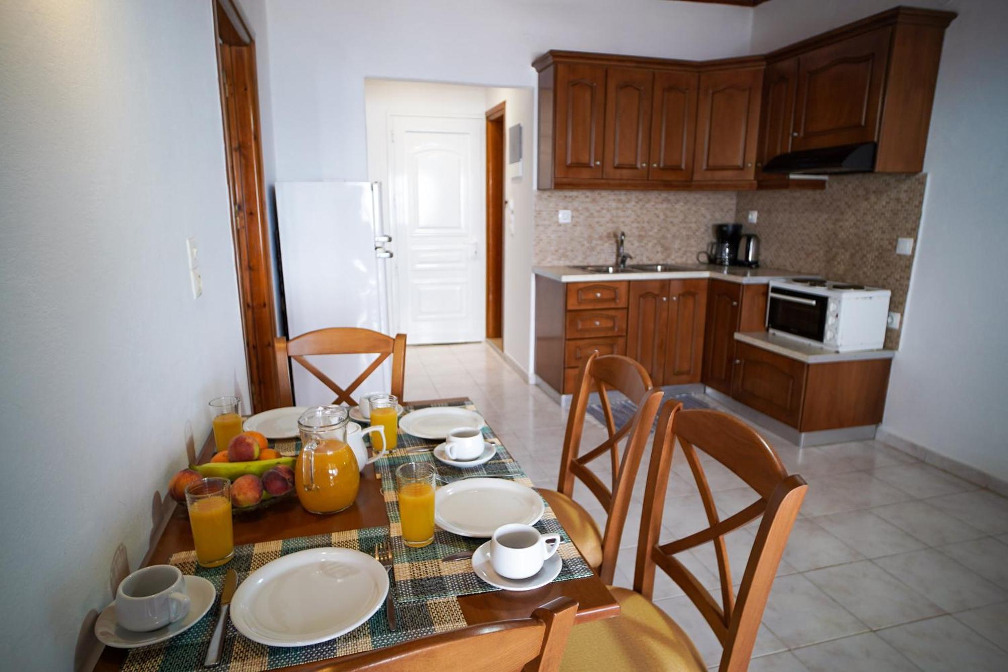 Kostas Beach Apartments Agios Gordios  Buitenkant foto