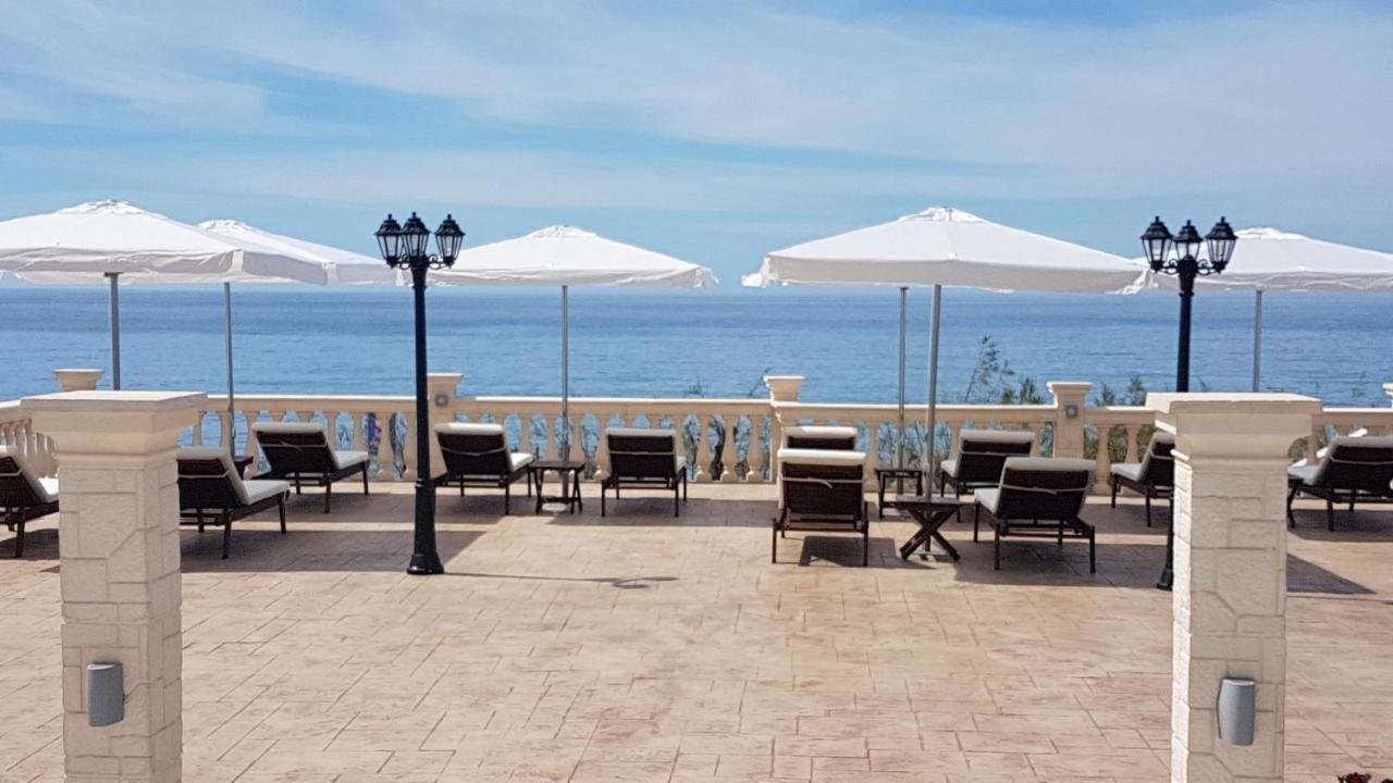 Kostas Beach Apartments Agios Gordios  Buitenkant foto